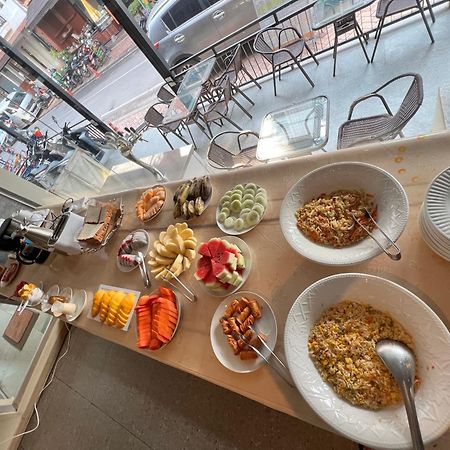 Lucie Hotel Vientiane Luaran gambar